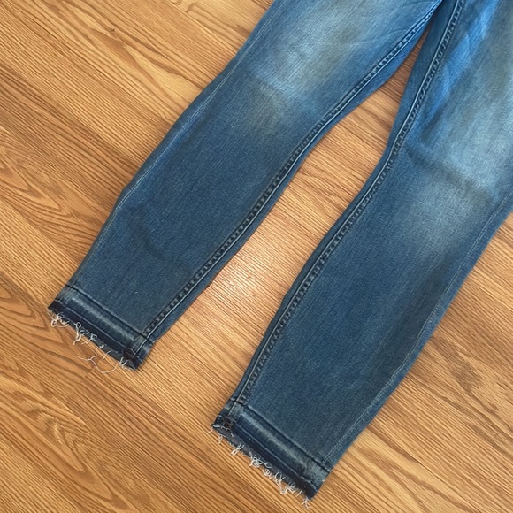 Stretch skinny super soft jeans. - Picture 3 of 7